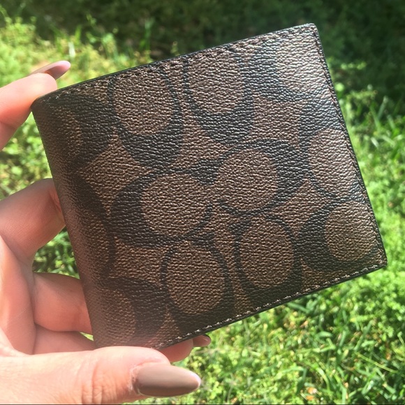 Coach Men’s Wallet - Picture 1 of 7